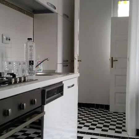 Piata Dorobanti Renovated Open Space Bucharest